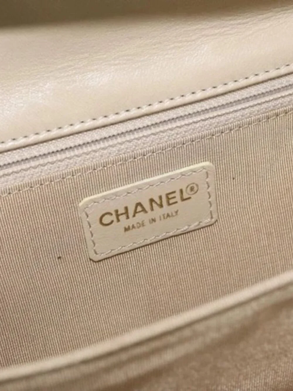 CHANEL brand	chanel color	yellow